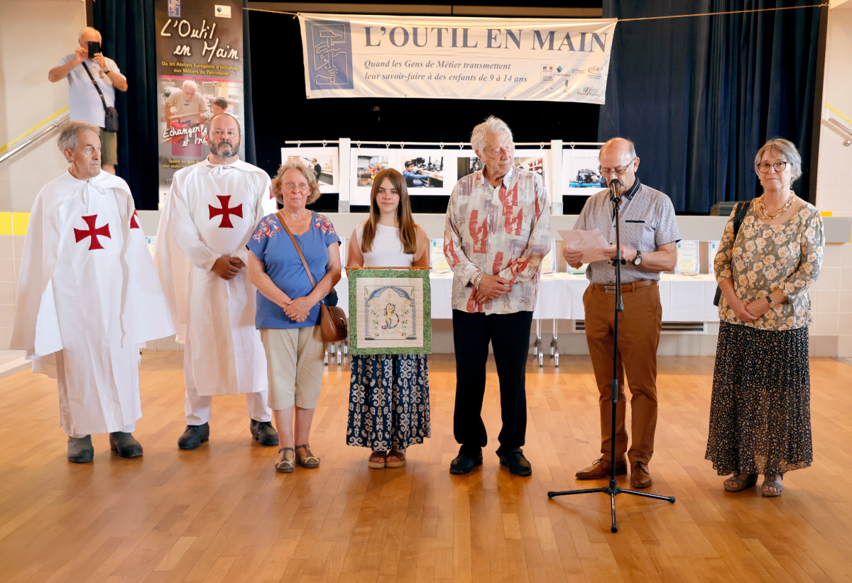 Stand de l'Outil en Main à la Fête des Templiers