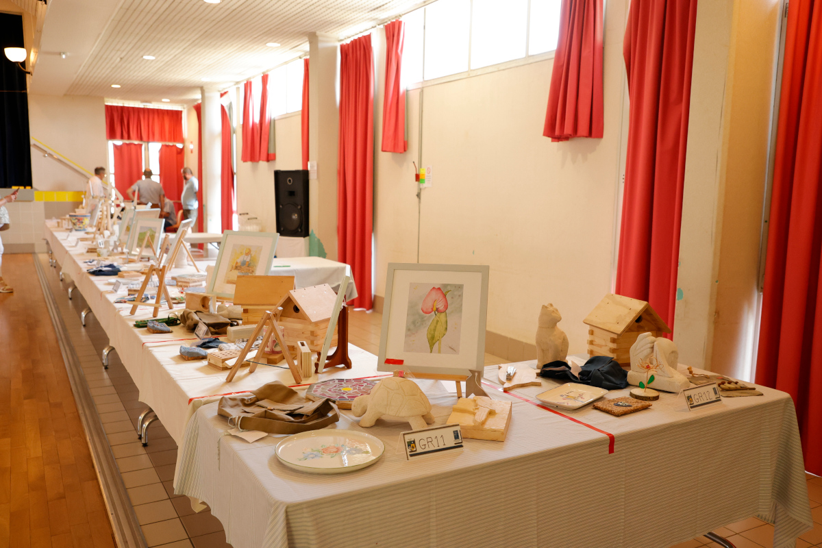 Exposition d'objet lors de la remise des certificats